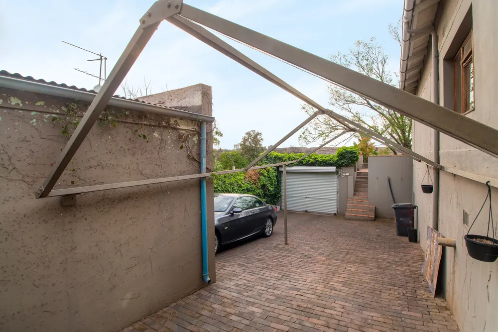 South Africa, Gauteng, Westdene, Avalanche Street, 10