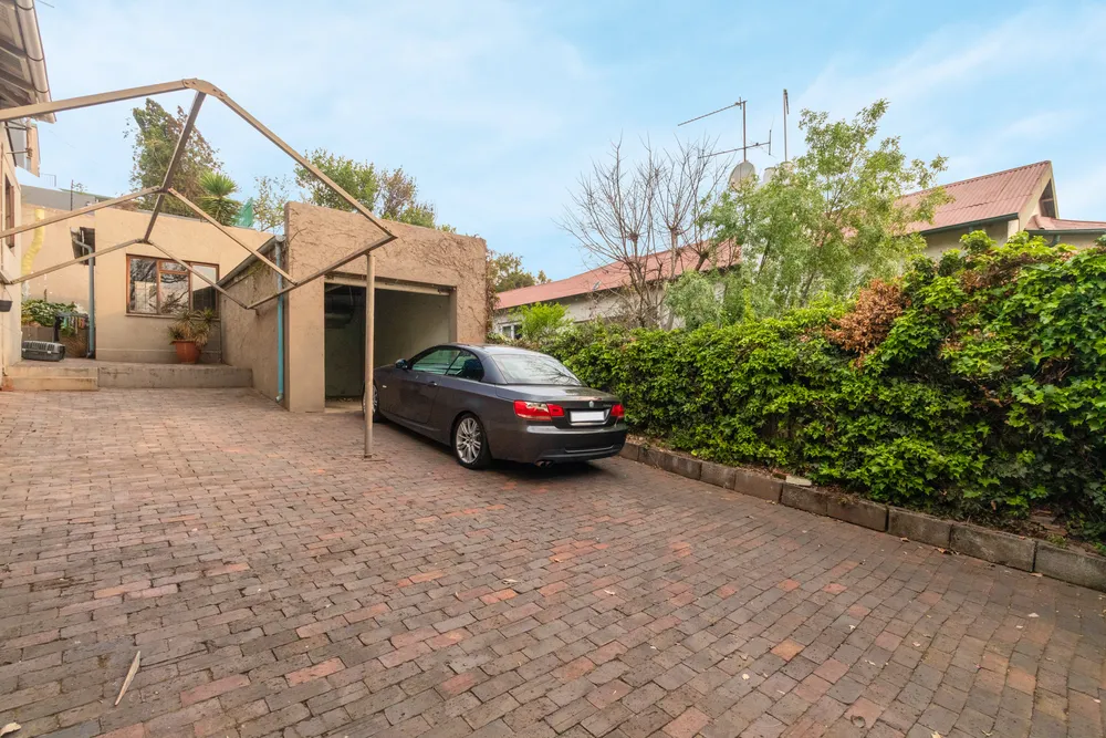South Africa, Gauteng, Westdene, Avalanche Street, 10