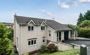 Bunting Close, Newton Abbot, Devon, TQ12 photo