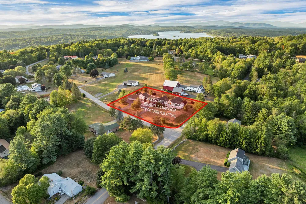 7 Countryside Dr, Gilford, NH 03249