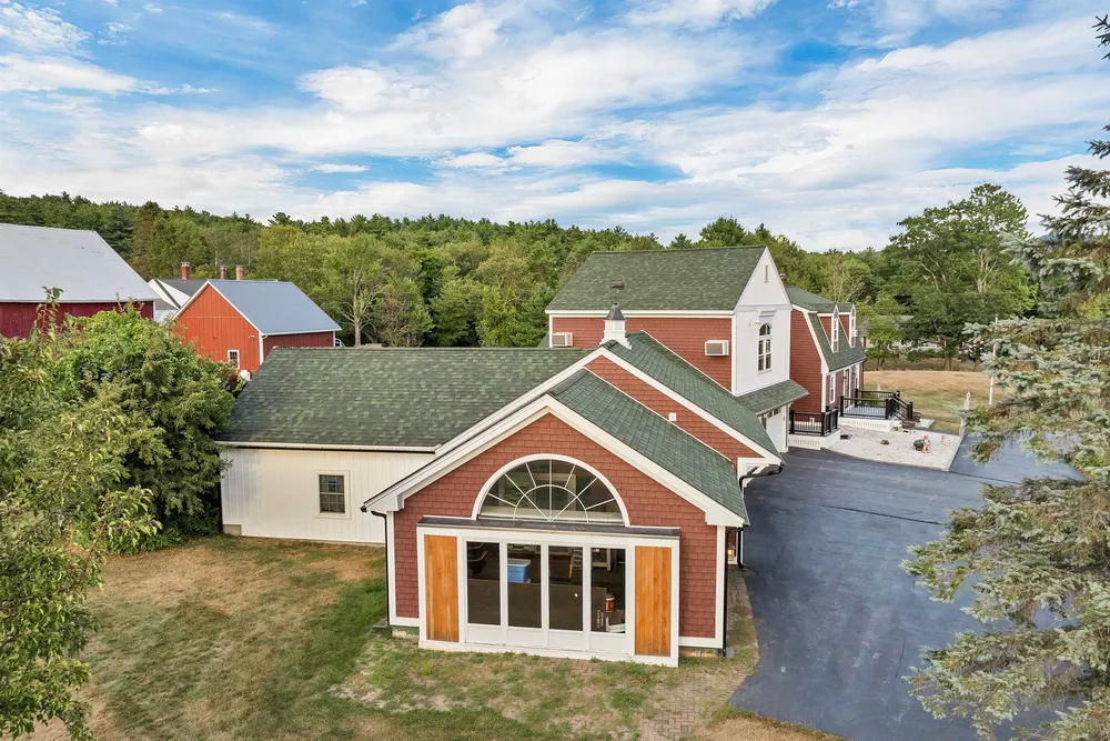 7 Countryside Dr, Gilford, NH 03249