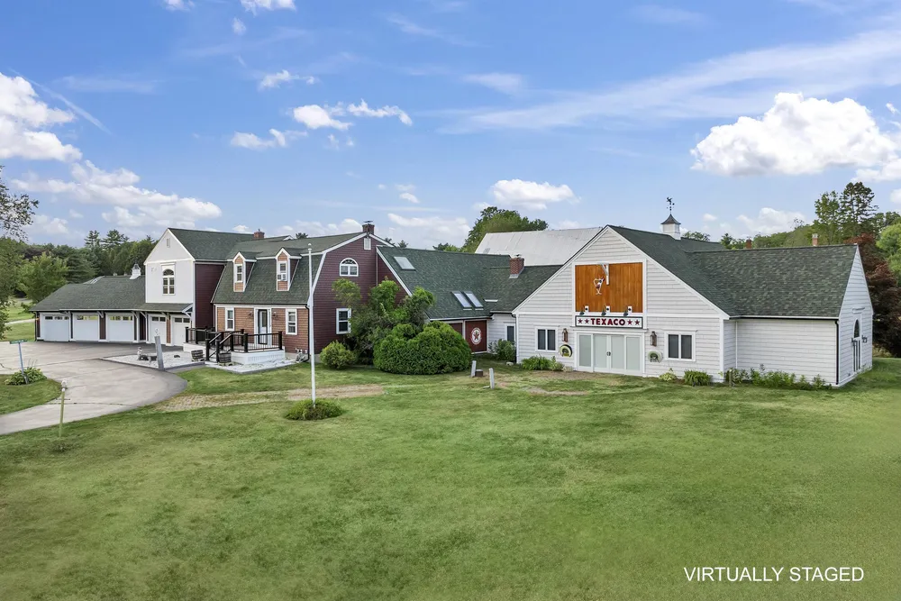 7 Countryside Dr, Gilford, NH 03249