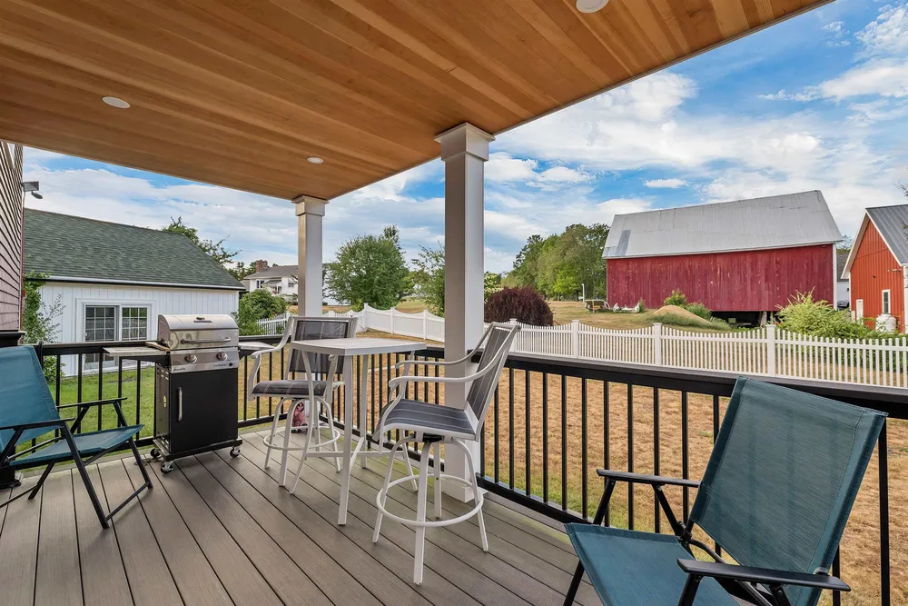7 Countryside Dr, Gilford, NH 03249