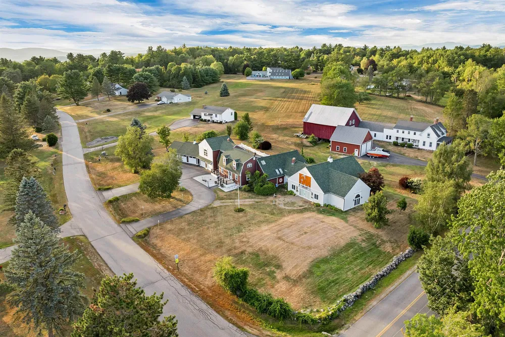 7 Countryside Dr, Gilford, NH 03249