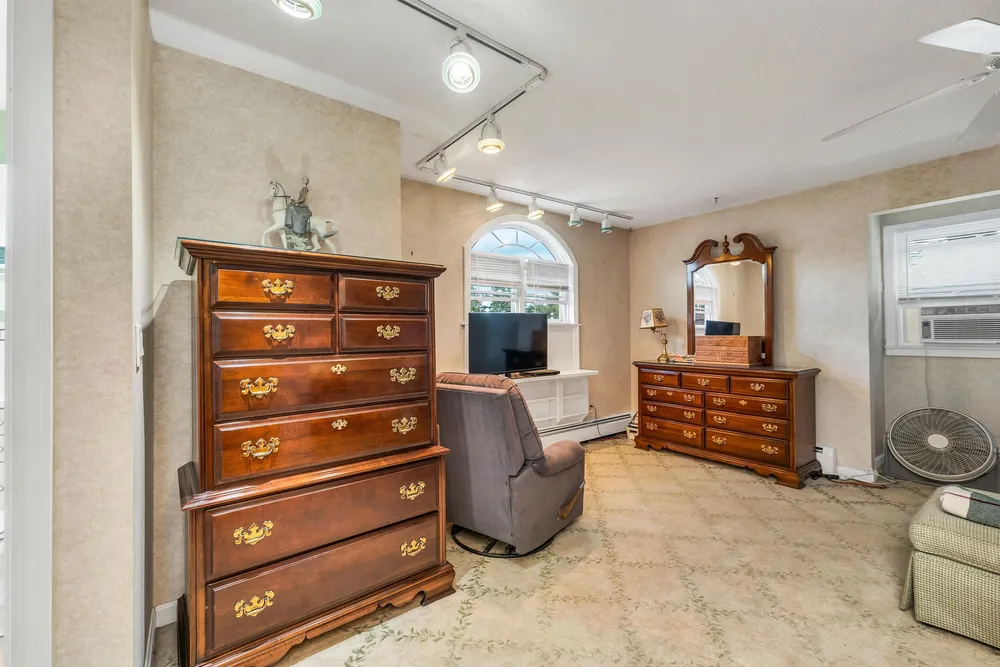 7 Countryside Dr, Gilford, NH 03249