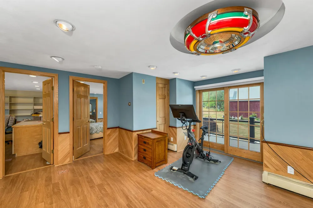 7 Countryside Dr, Gilford, NH 03249