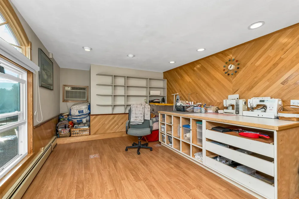 7 Countryside Dr, Gilford, NH 03249