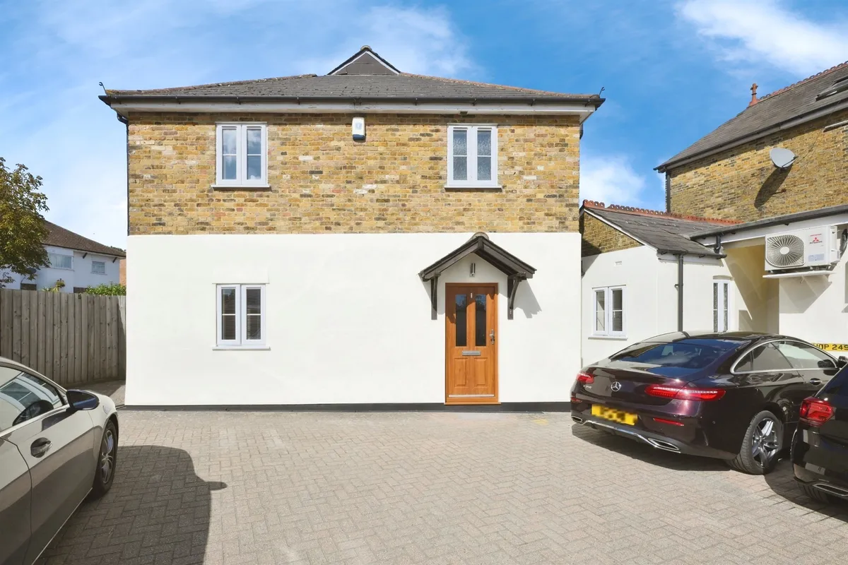 Turners Hill, Cheshunt, Waltham Cross