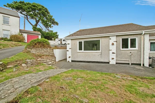 Porth Valley Cottages, Porth, Trevelg...