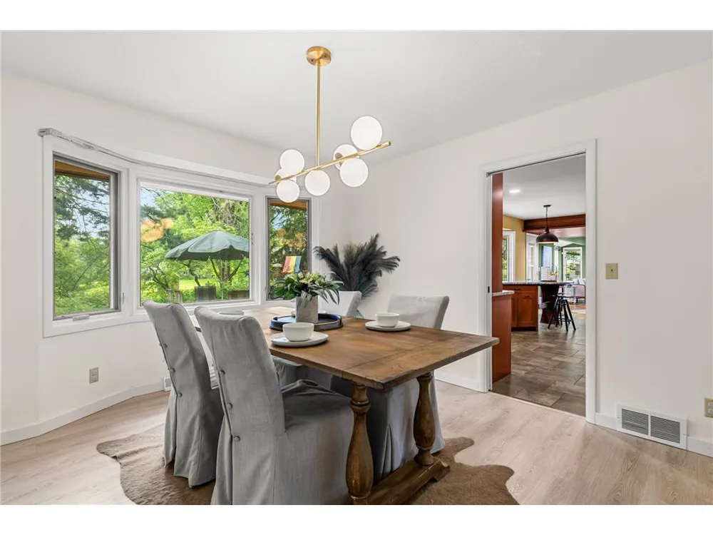 6521 Gleason Rd, Edina, MN 55439