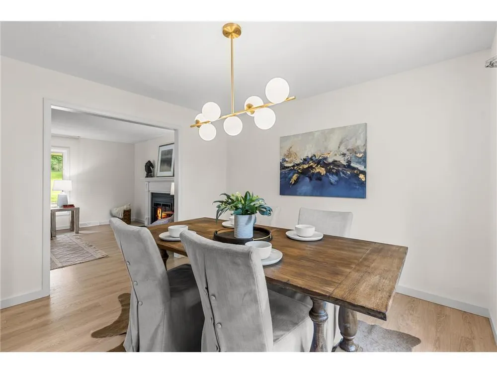 6521 Gleason Rd, Edina, MN 55439