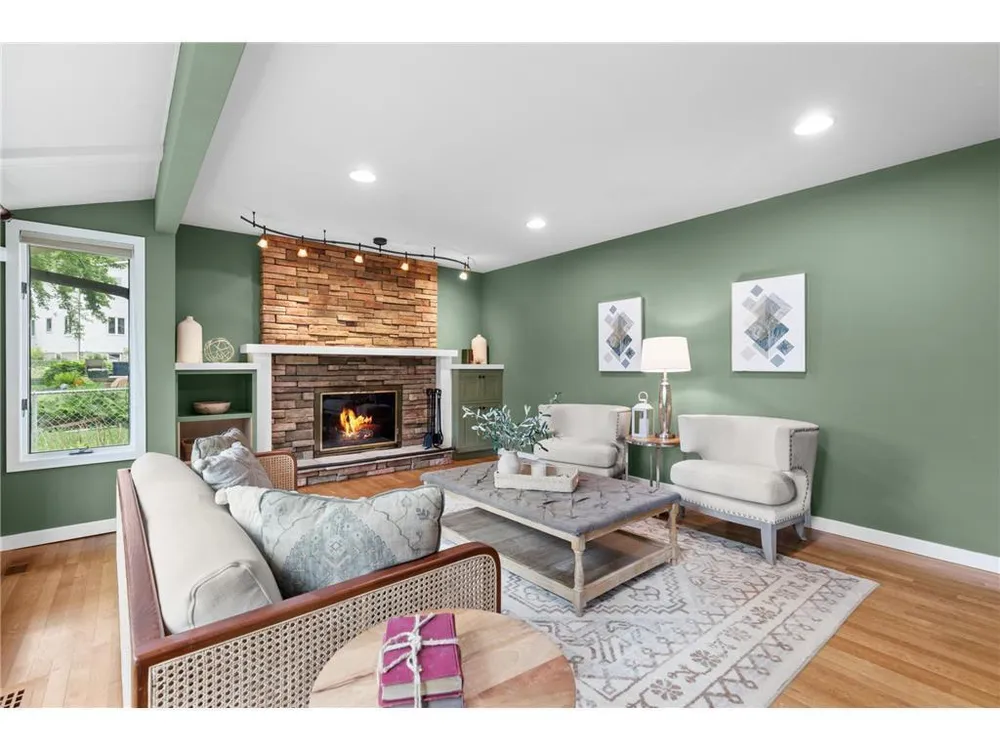 6521 Gleason Rd, Edina, MN 55439