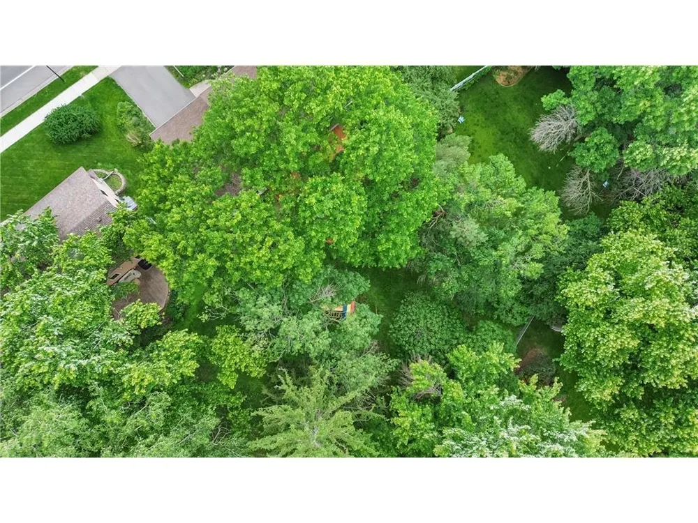 6521 Gleason Rd, Edina, MN 55439