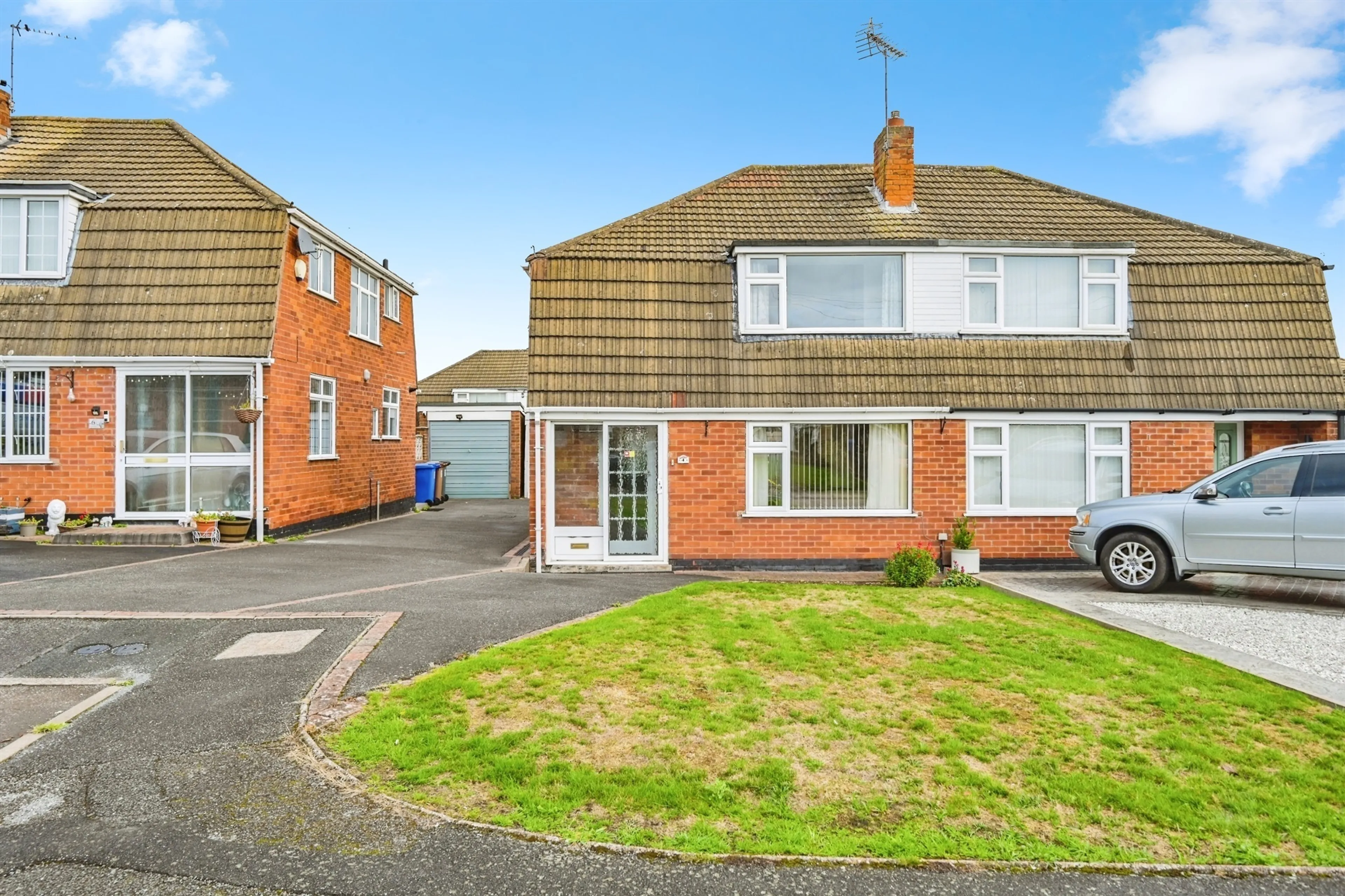 Property photo 0