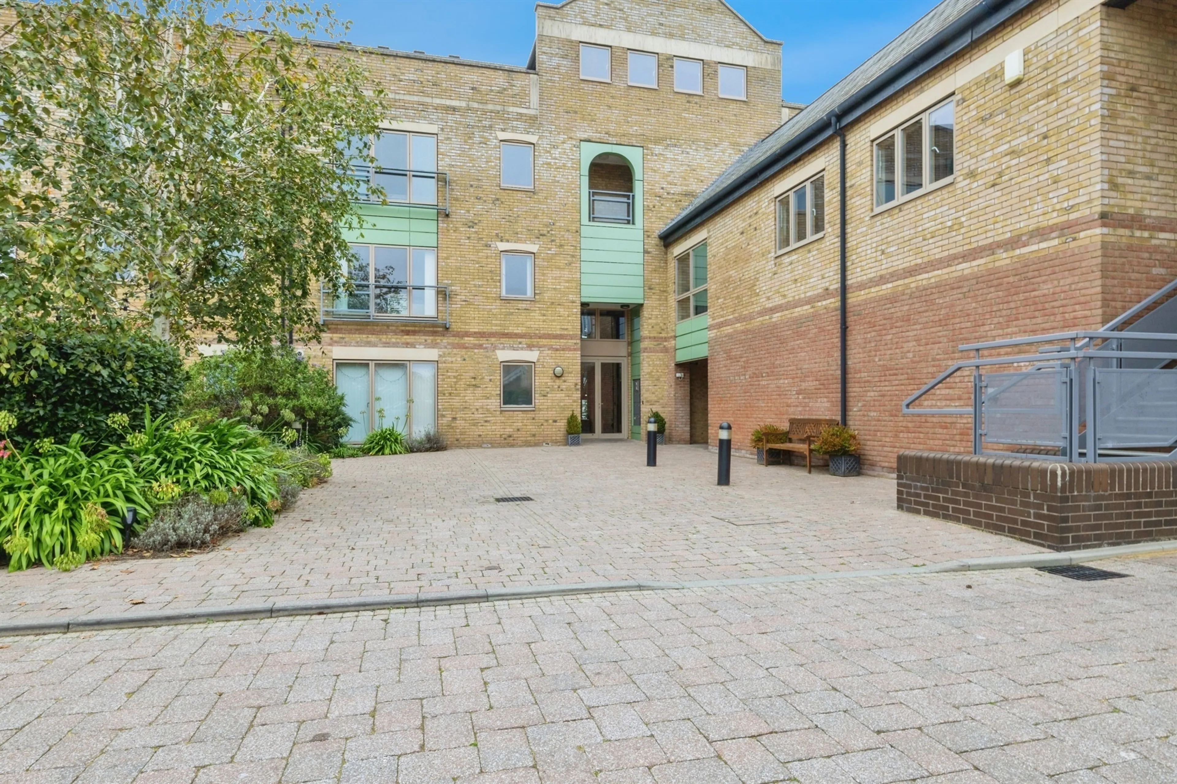 Property at Marine Approach, Burton Waters, Lincoln