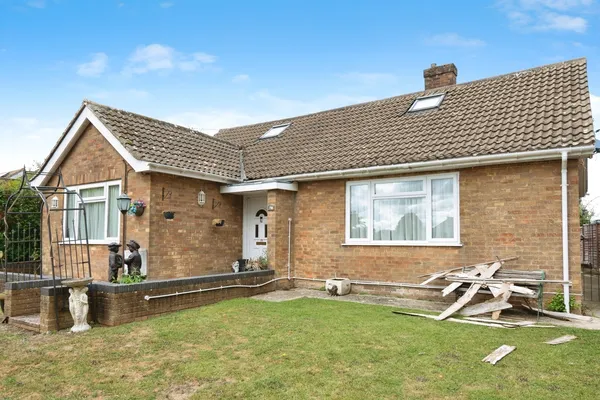 Caernarvon Walk, Swindon, Wiltshire, SN3