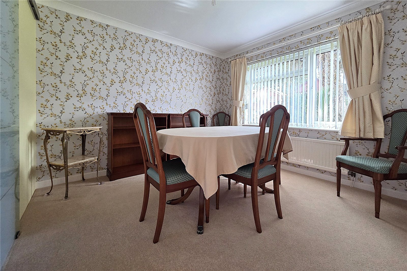 Pine Grove, Havant, Hampshire, PO9 Image 5