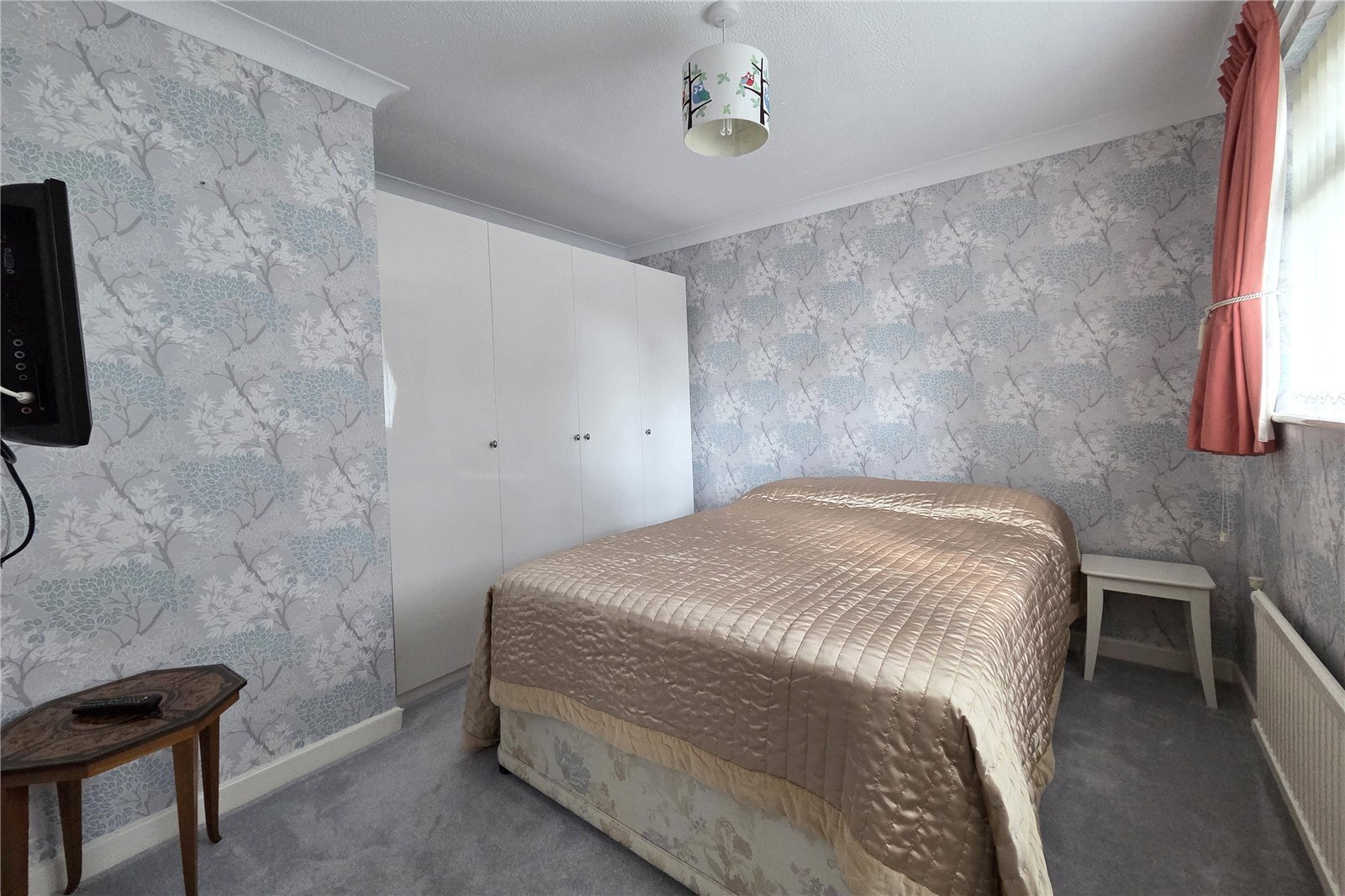 Pine Grove, Havant, Hampshire, PO9 Image 9