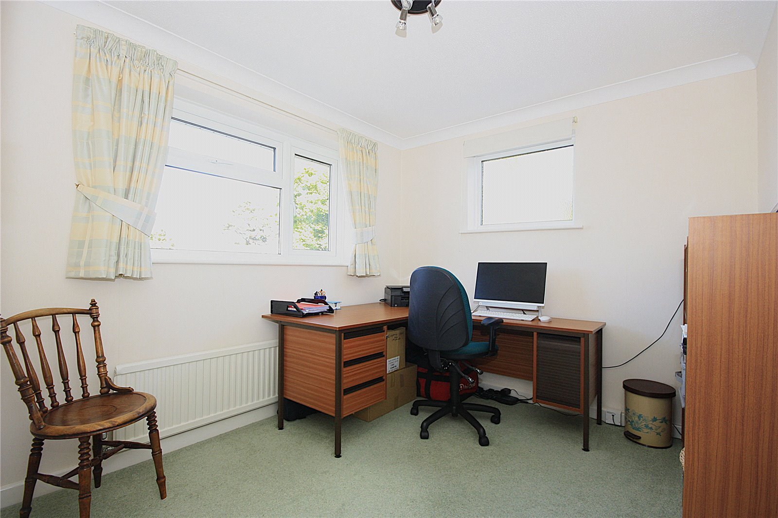 Pine Grove, Havant, Hampshire, PO9 Image 10