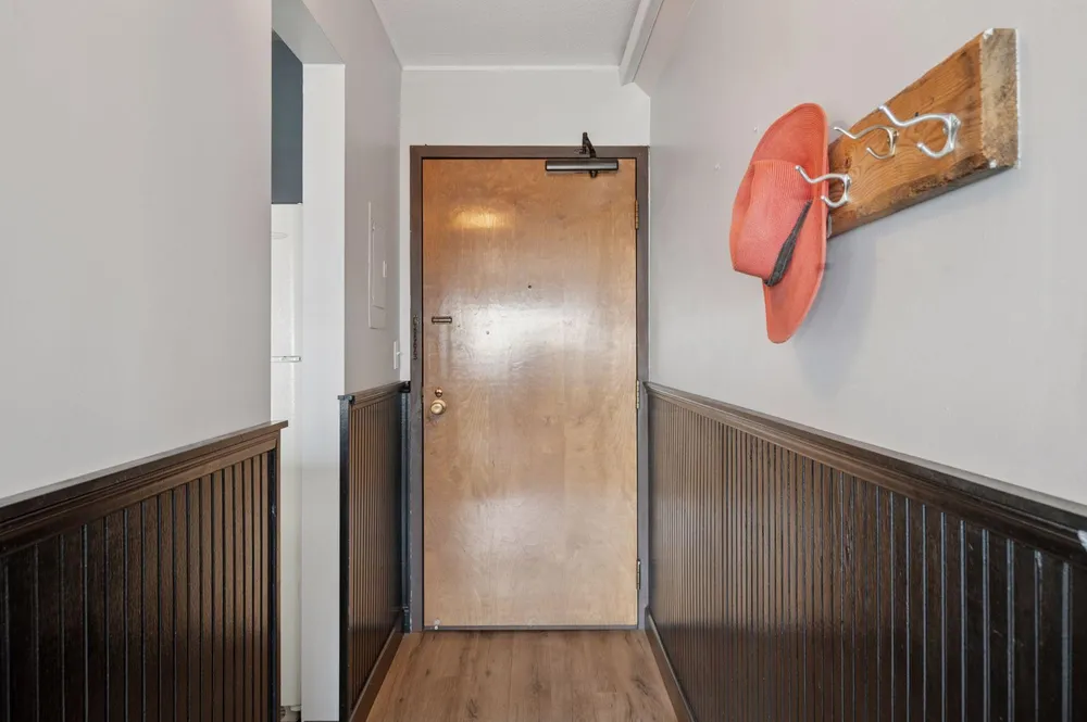 1920 S 1st St, Minneapolis, MN 55454