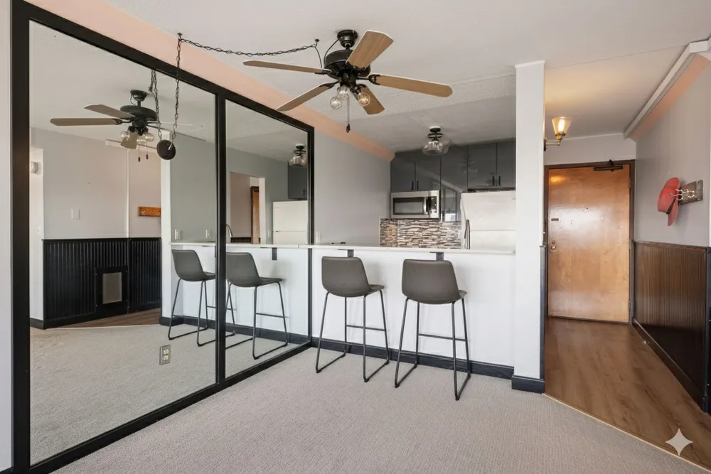1920 S 1st St, Minneapolis, MN 55454