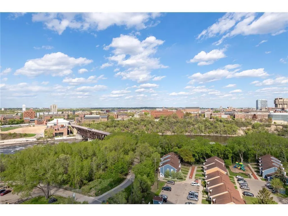 1920 S 1st St, Minneapolis, MN 55454