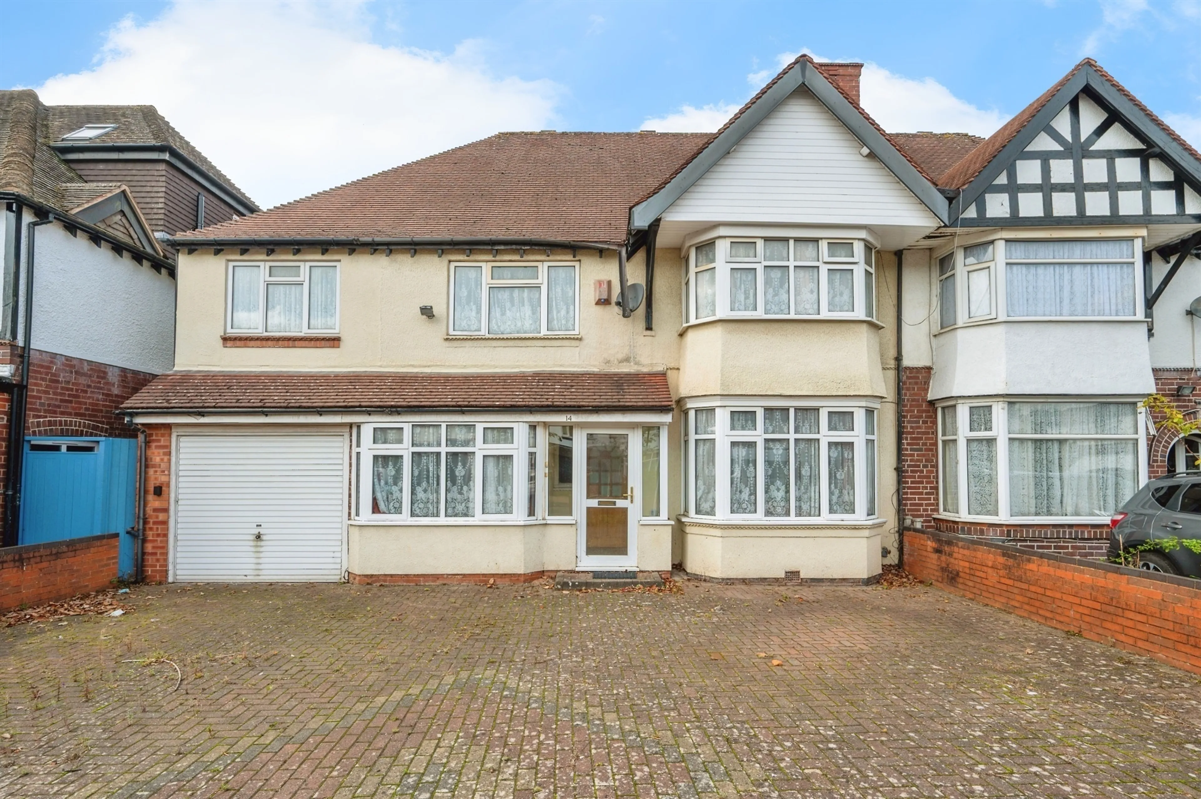 Property photo 0