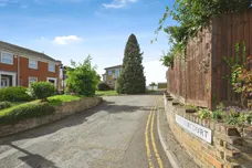Thunder Court, WARE