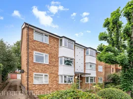 Cranes Park Crescent, SURBITON thumb 3