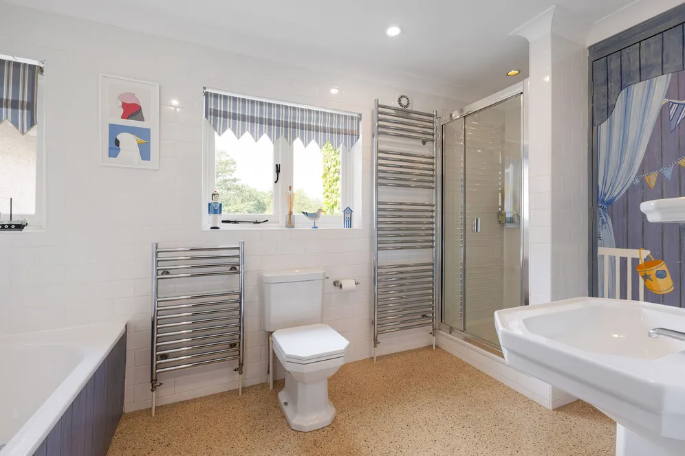 Sproutes Lane, Coolham, RH13 photo 20
