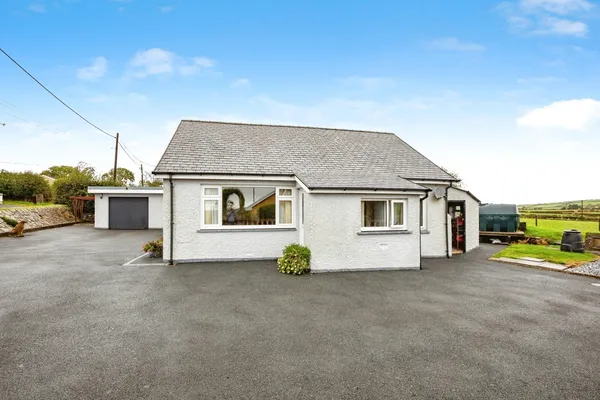 Bowls Road, Blaenporth, Cardigan, Cer...