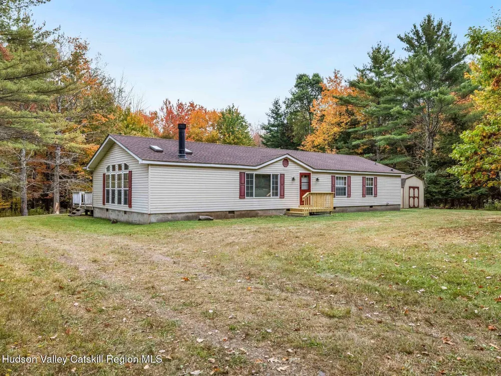 370 Begley Rd, Windham, NY 12496