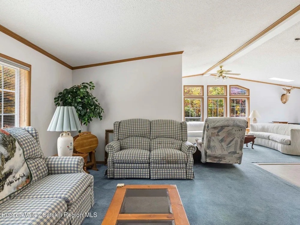 370 Begley Rd, Windham, NY 12496