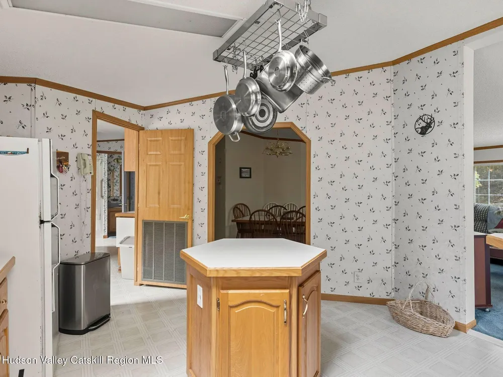 370 Begley Rd, Windham, NY 12496