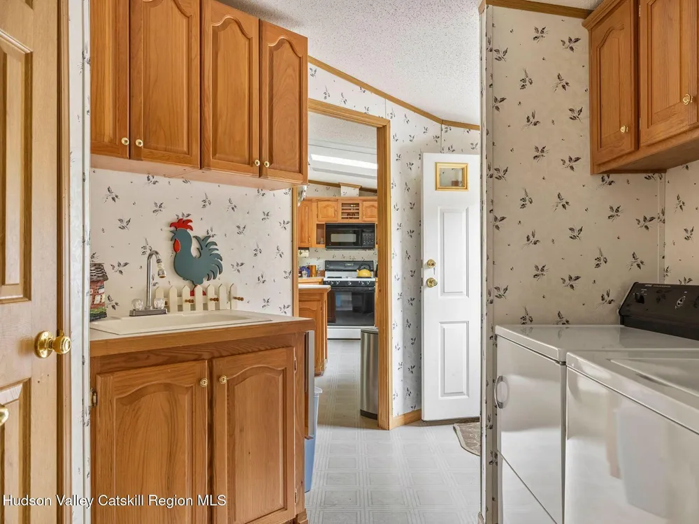 370 Begley Rd, Windham, NY 12496