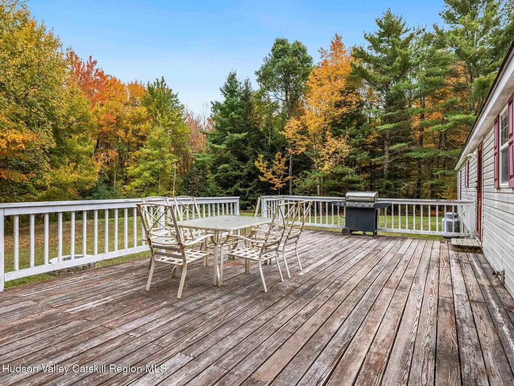 370 Begley Rd, Windham, NY 12496