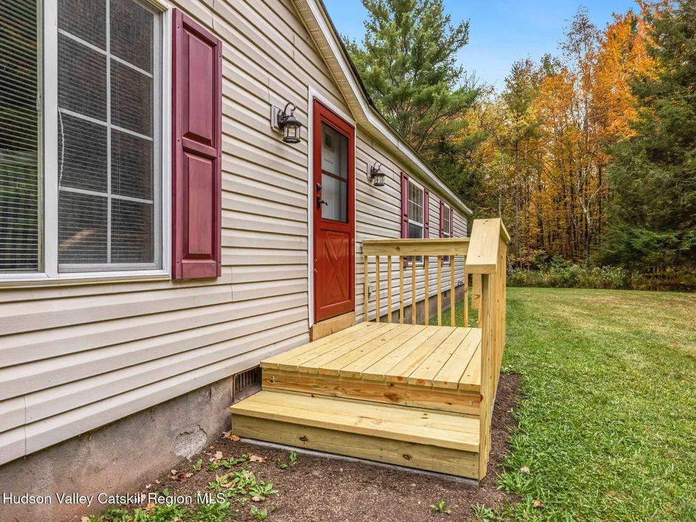 370 Begley Rd, Windham, NY 12496
