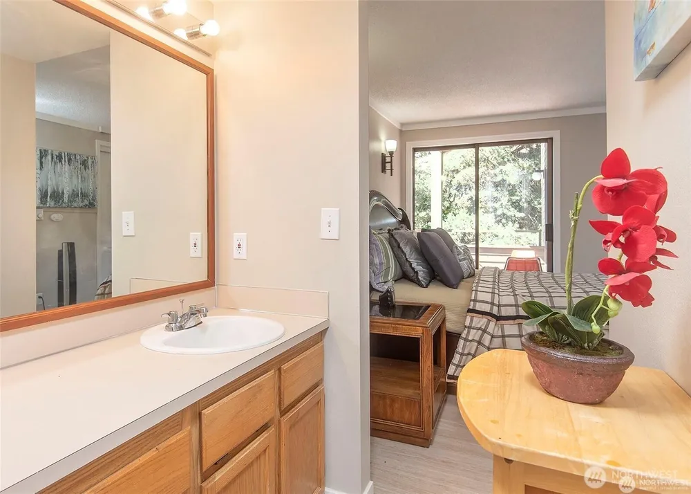 134 SW 116th St, Seattle, WA 98146