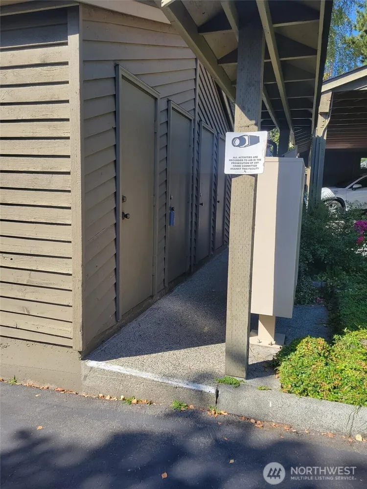 134 SW 116th St, Seattle, WA 98146