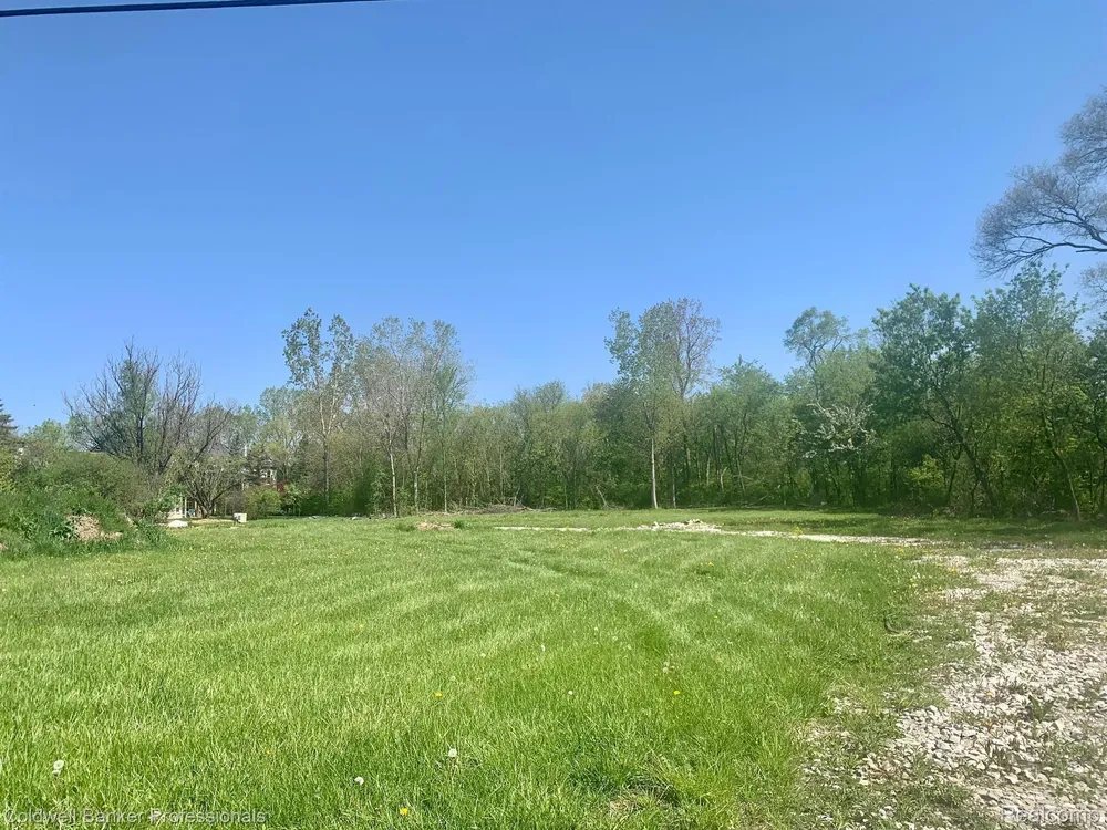 48406 Warren Rd, Canton, MI 48187