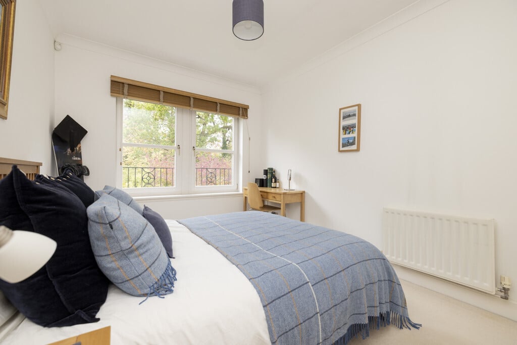8 Rattray Crescent, Greenbank, Edinburgh, EH10 5TT Image 20