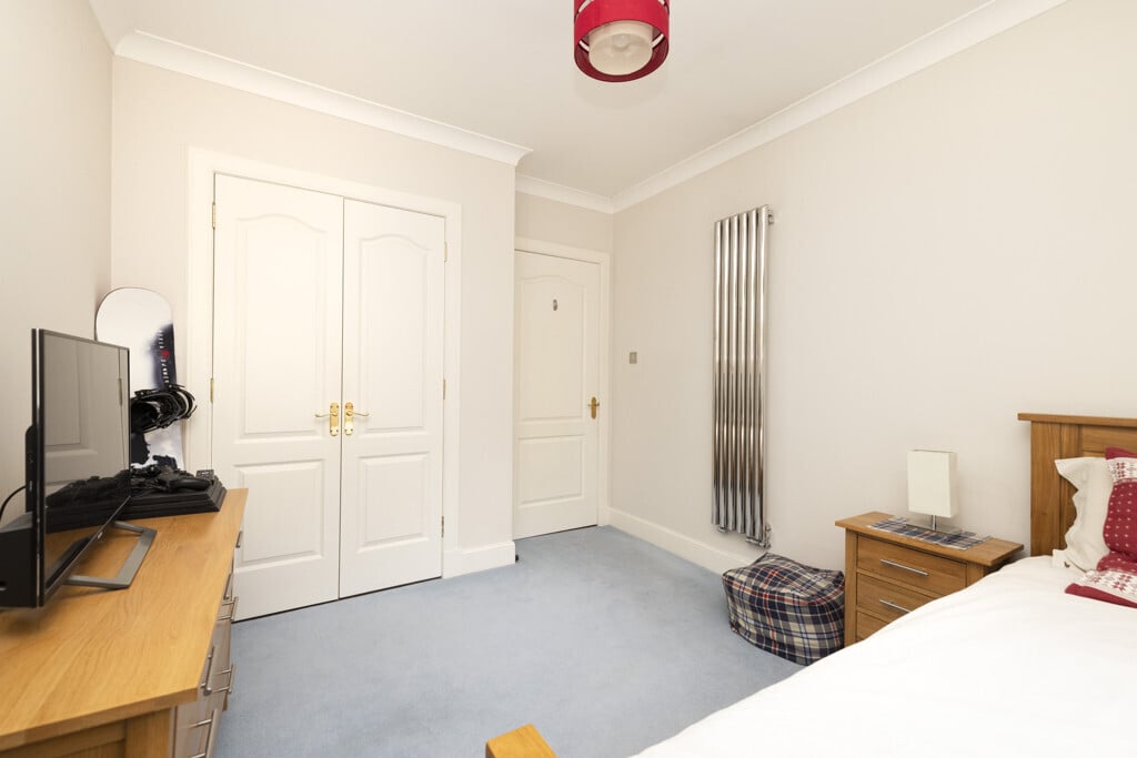 8 Rattray Crescent, Greenbank, Edinburgh, EH10 5TT Image 24