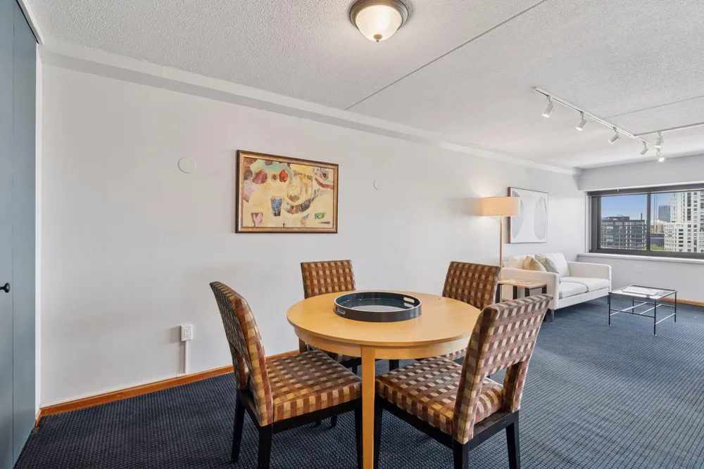 1920 S 1st St, Minneapolis, MN 55454