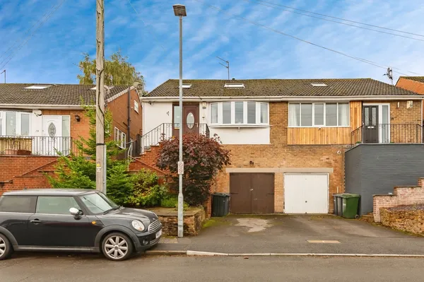 Chesterfield Avenue, Gedling, Notting...
