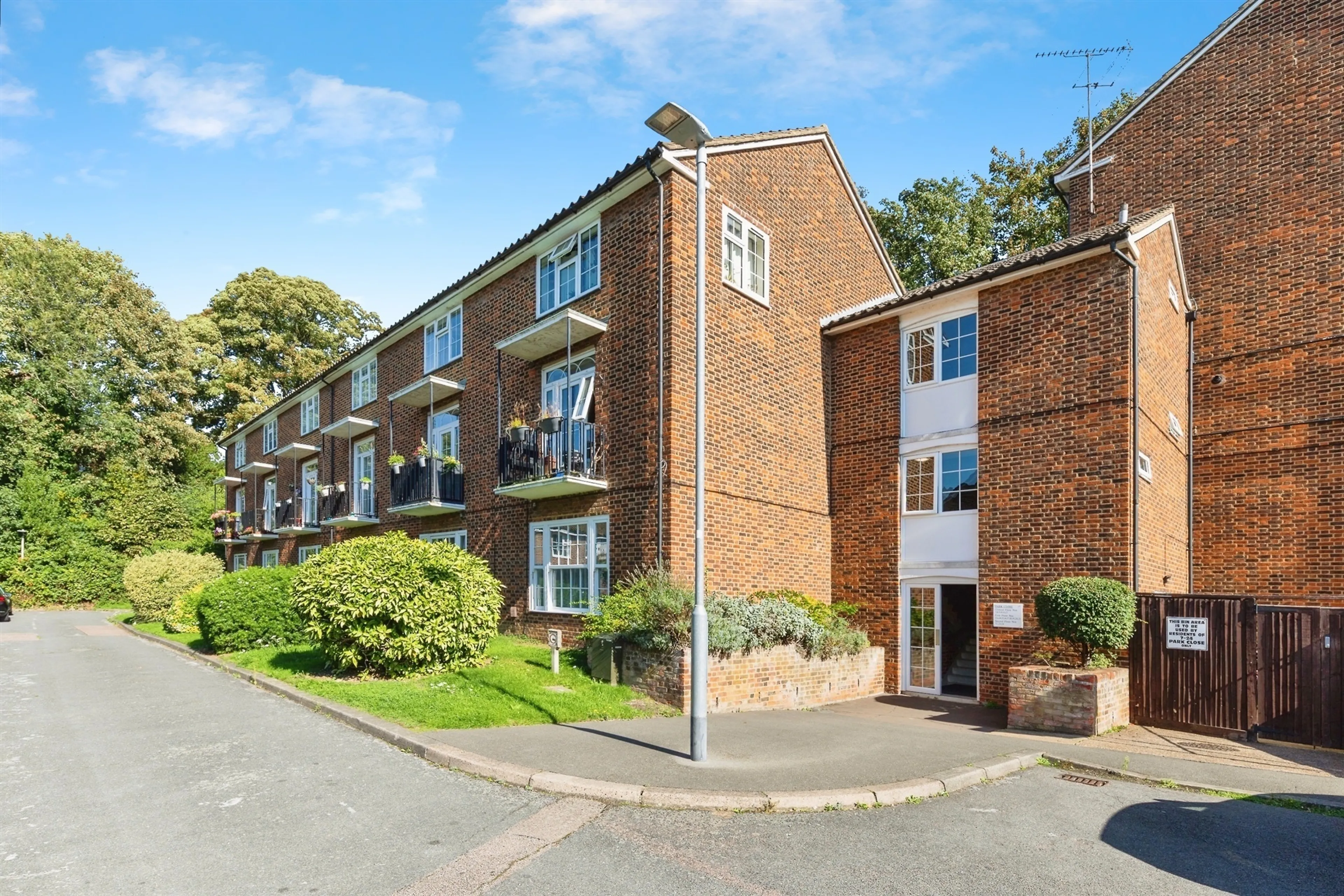 Property photo 0