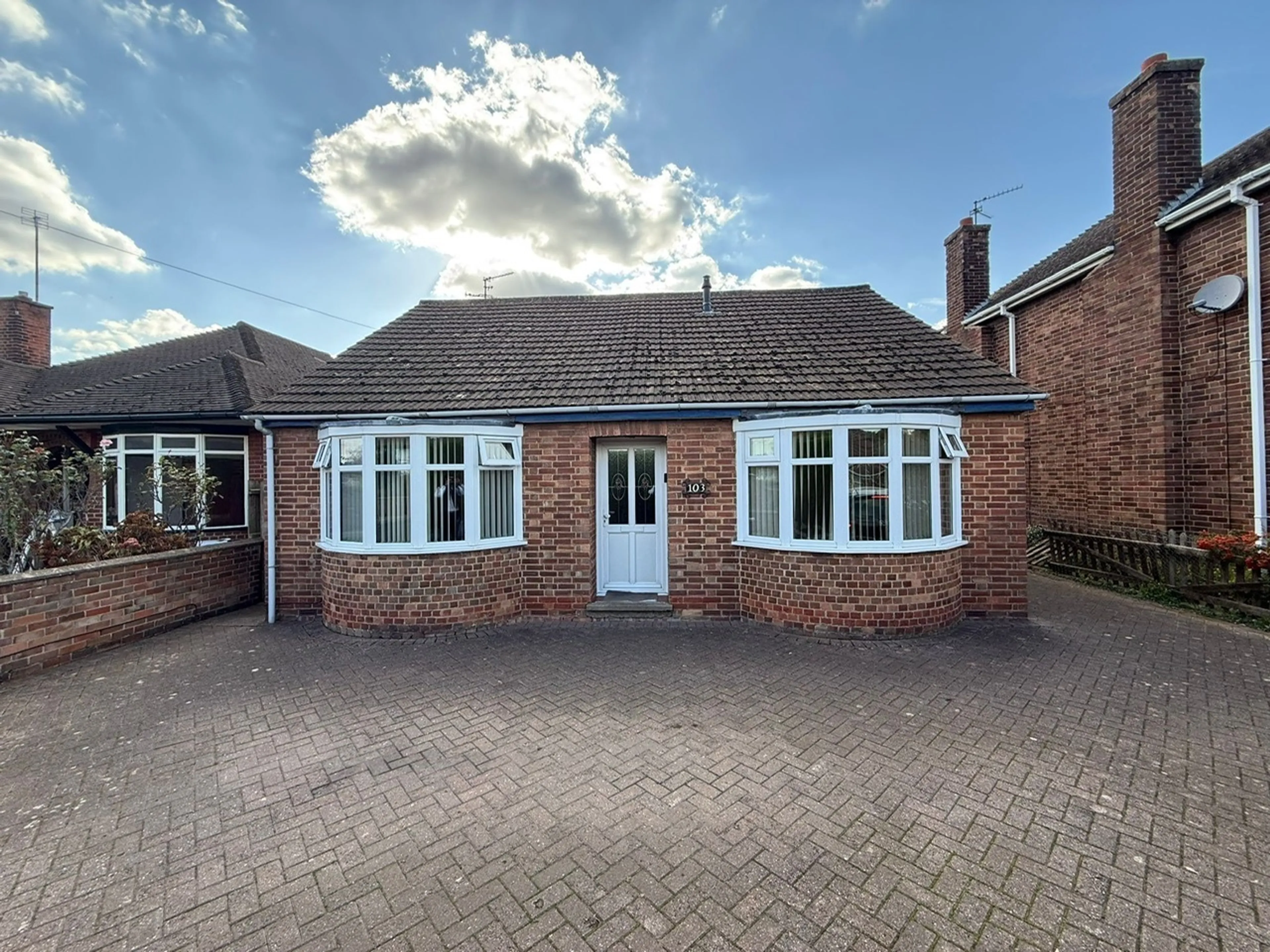 Property photo 0