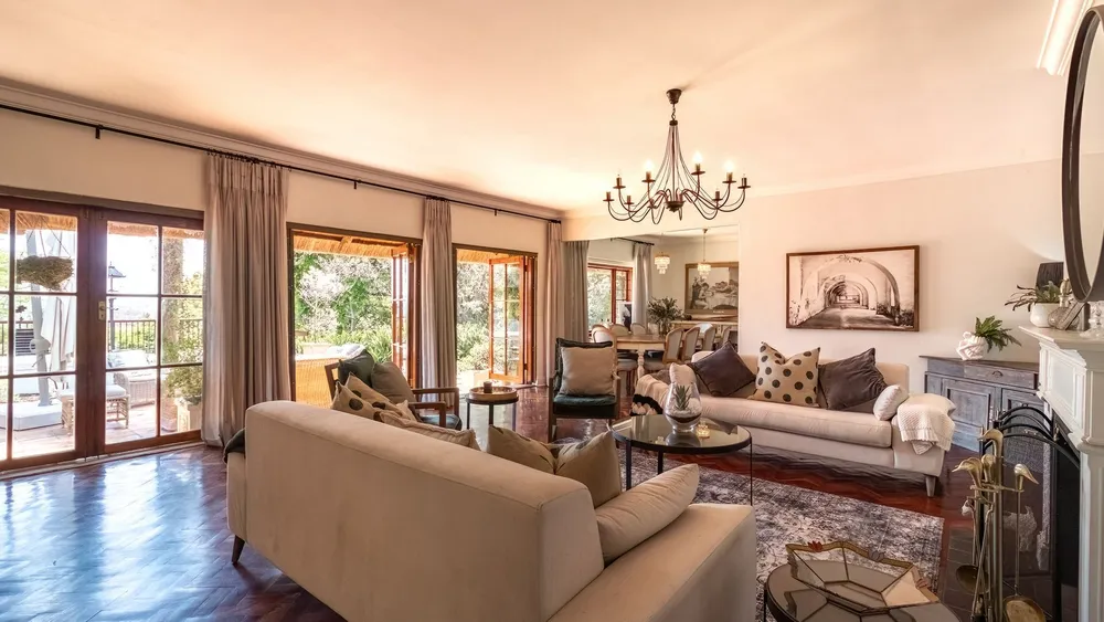 South Africa, Gauteng, Northcliff, Mimosa Road, 179