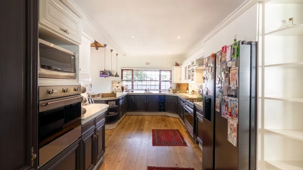 South Africa, Gauteng, Northcliff, Mimosa Road, 179