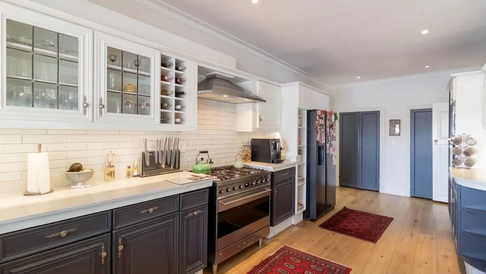 South Africa, Gauteng, Northcliff, Mimosa Road, 179