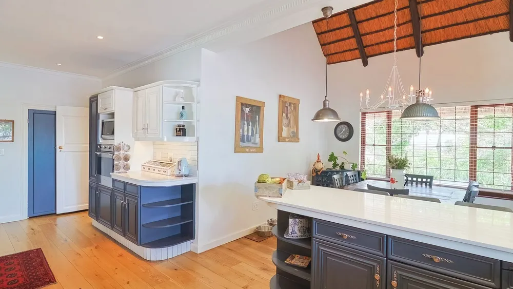 South Africa, Gauteng, Northcliff, Mimosa Road, 179